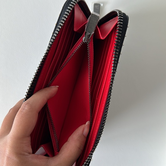 ❌SOLD❌ Christian Louboutin Panettone Wallet Calf Empire/Spikes Mix with Box & DB - Picture 7 of 14